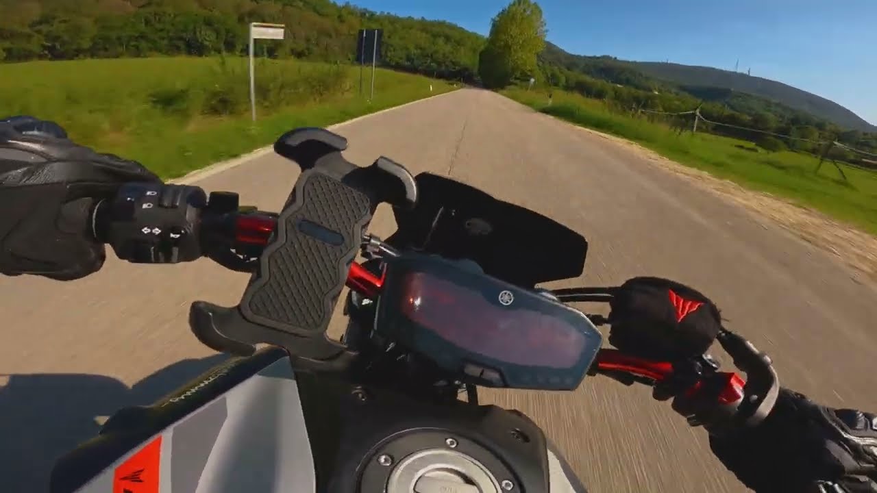 MT-07 Sound POV | Riding through the Hills