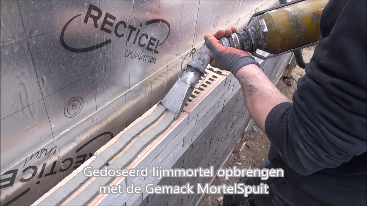 Gema©k lijm- en dunbedsysteem bij lijmwerk gevelstenen woning te Doetinchem