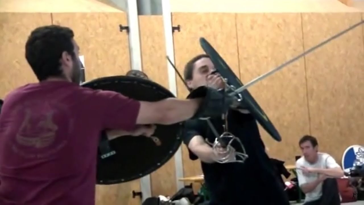 Side sword and round shield (rotella) - Basic & Advanced Workshop - HEMAC Dijon 2013