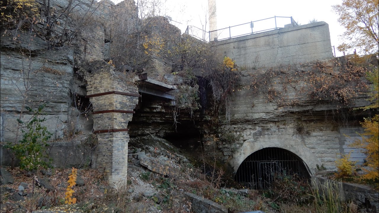 Stone Arch Bridge Minneapolis Minnesota Tunnels & Ruins