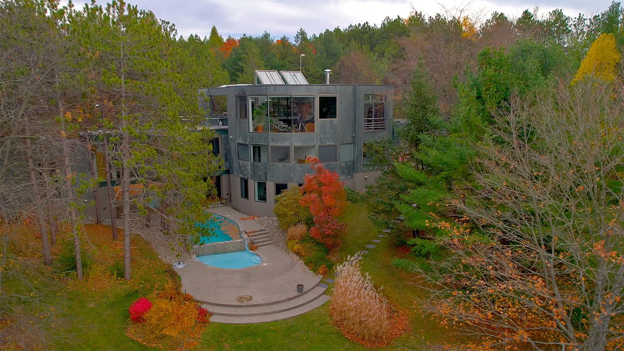 Luxury Country Home for Sale in Mono Township, Ontario