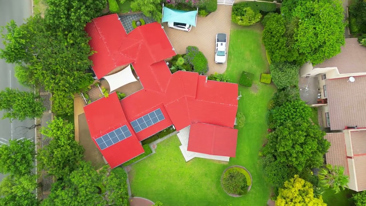 Family Home in the Sought After Sunninghill Gardens 🏡