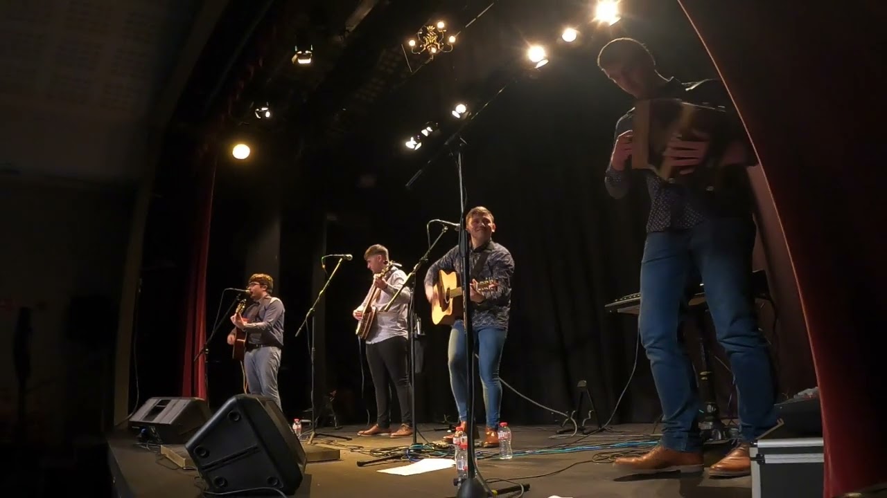 The Fógues - Dirty Old Town (Live in Kenmare)