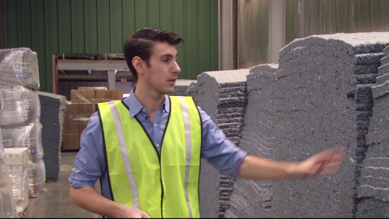 Textile recycling company gives old denim new life | Cronkite News