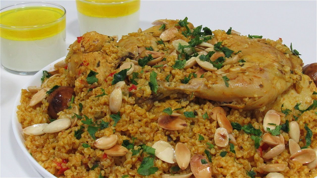 كبسة الدجاج السريعة بالبرغل وصفه سهله وسريعه ولذيذه لاتفوتكم مع أسهل تحلية باردة الجلي بالمحلبي
