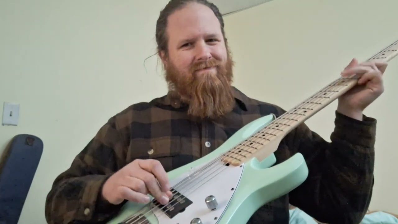 Explaining my Sterling Stingray coil split and passive mode