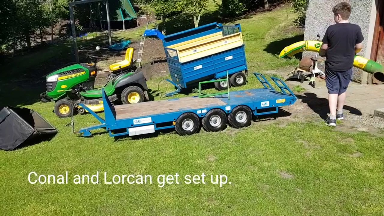 The Murray Bros get ready for double filling there Kane Trailer.