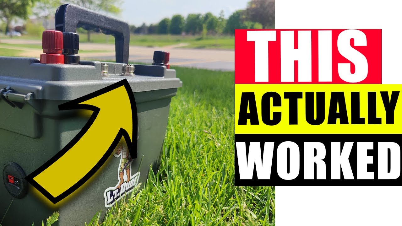 HRD 4991 - Two Ham Radio Antennas and A Battery - All In One Box