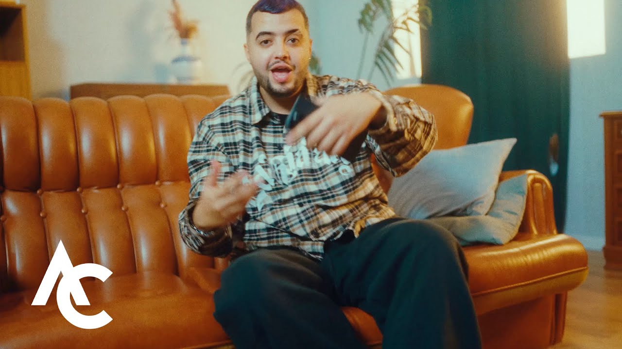 Cesar AC - Dilema 🤔 (La Rubia Y La Morena) (Videoclip Oficial)