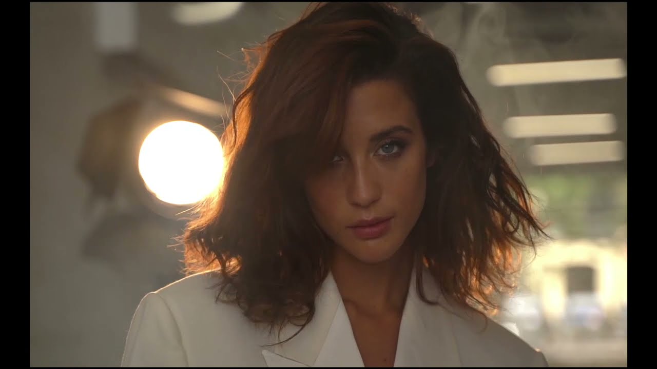 Maria Pedraza para Loreal PRO.