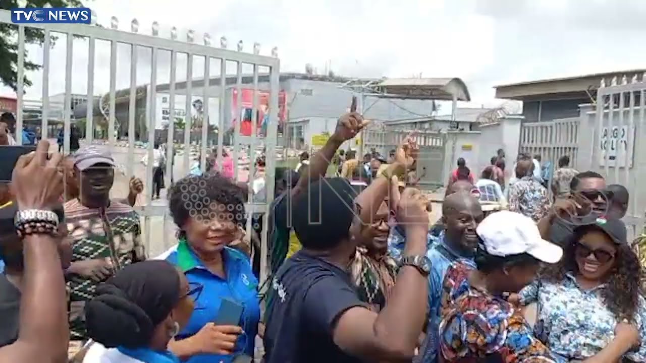 Air Passengers Jubilate As Organised Labour Suspends Nationwide Strike For One Week