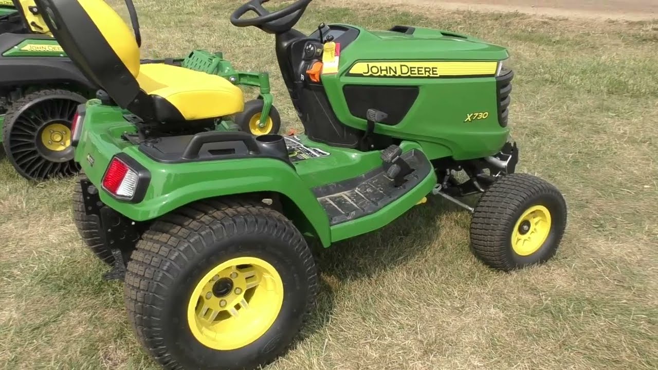 JOHN DEERE X730 MOWER
