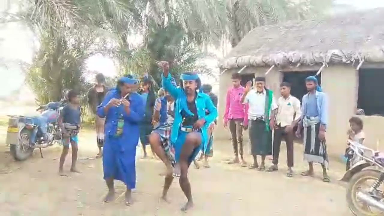 لمحة من التراث التهامي لنخبة من شباب قبائل #الزرانيق قصبة وحقفه وتبريش وتقحيل وخيول وحنجله اليمن