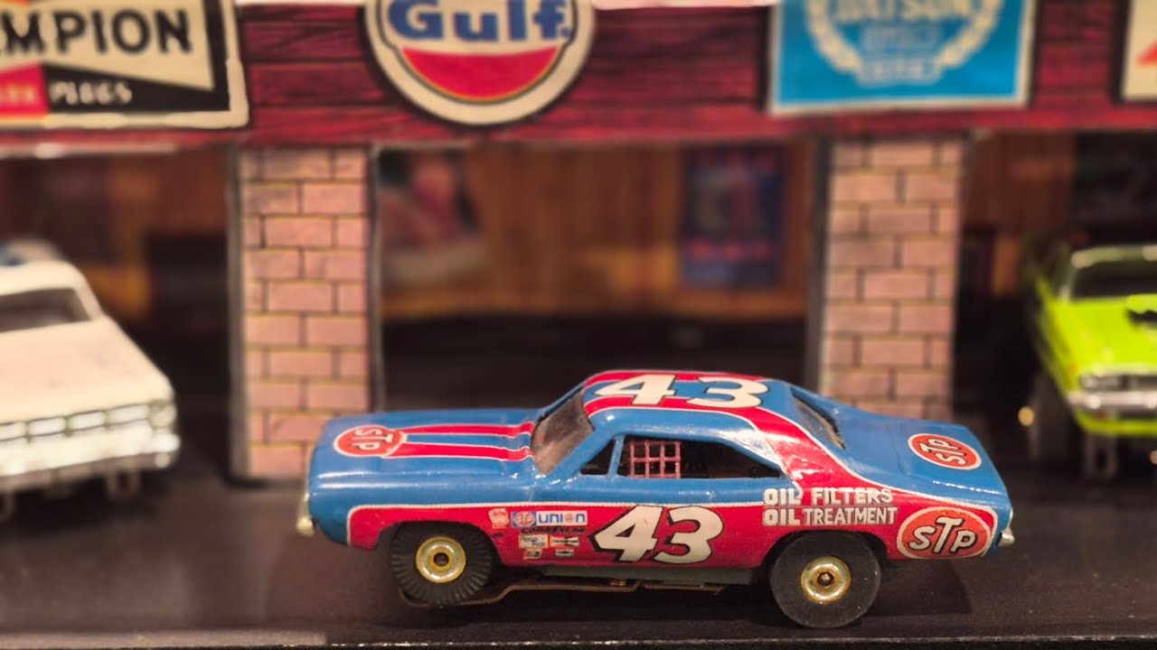 Sunday Drive - Richard Petty #43 Tjet