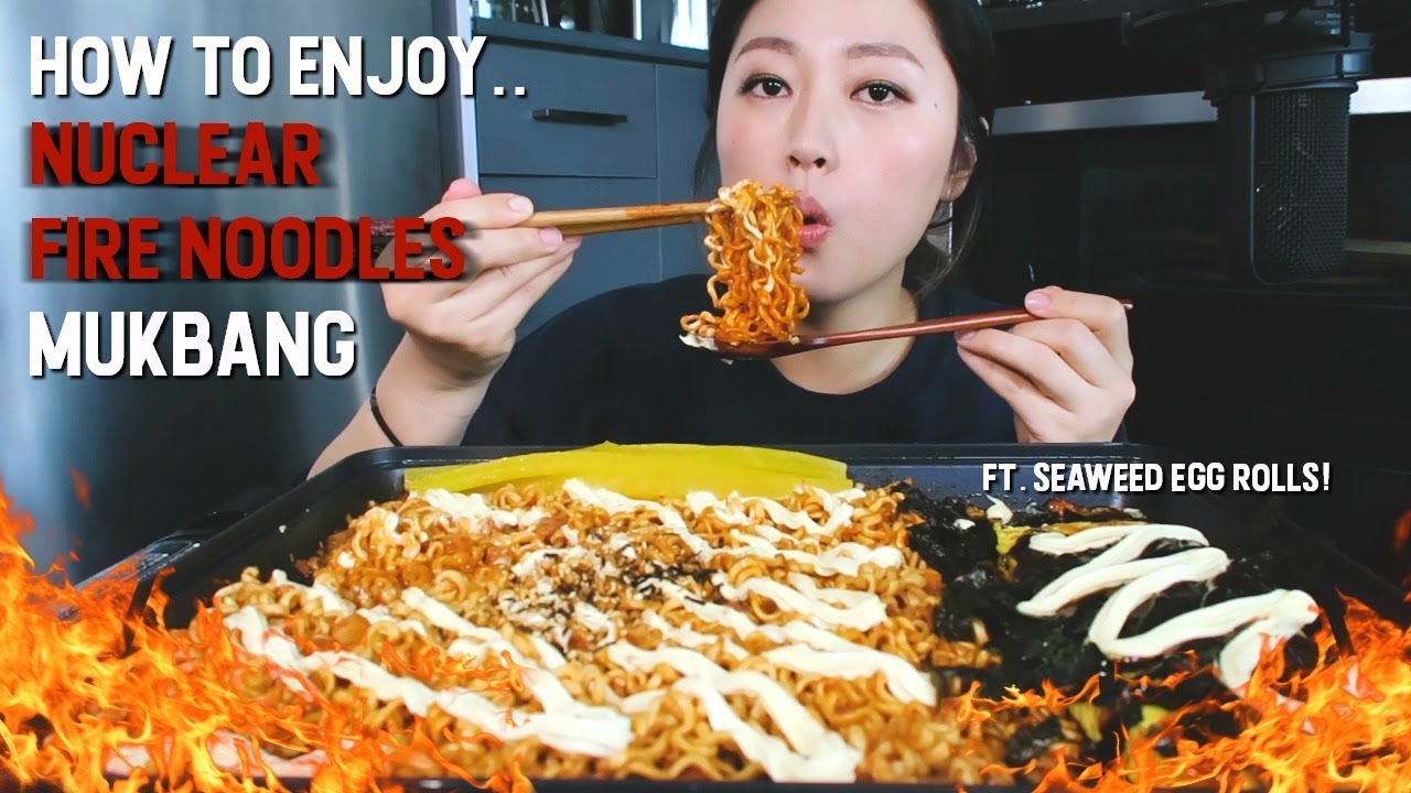 How to Enjoy 'NUCLEAR FIRE INSTANT NOODLES' Mukbang! (핵!불닭볶음면입니다!)