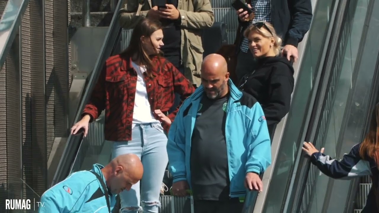 S*KS MET BAAS VOOR LOONSVERHOGING - RUMAG ONGEMAKKELIJK