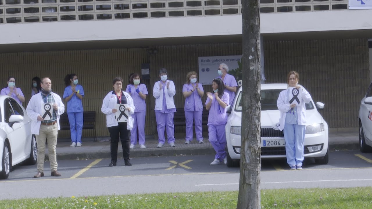 Cinco minutos de silencio por la enfermera fallecida por coronavirus