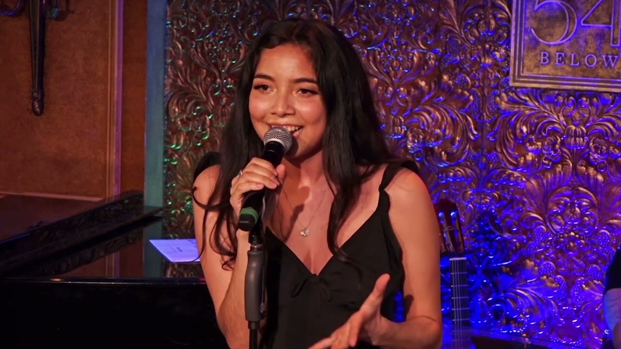 Erika Mireya Cruz sings 