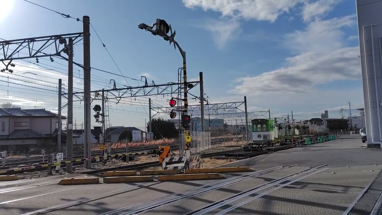 あの日の吾妻線も強風の中、慎重に、でも定刻で出発進行🚃