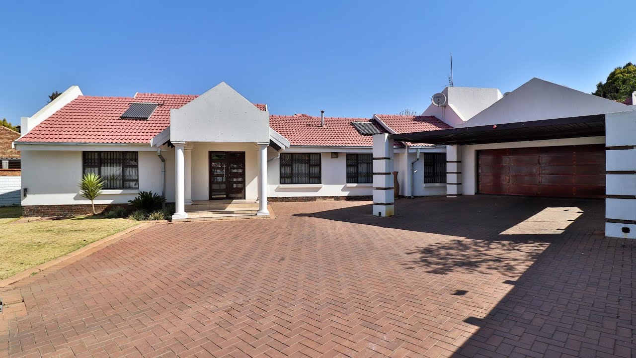 4 Bedroom For Sale | Sunward Park