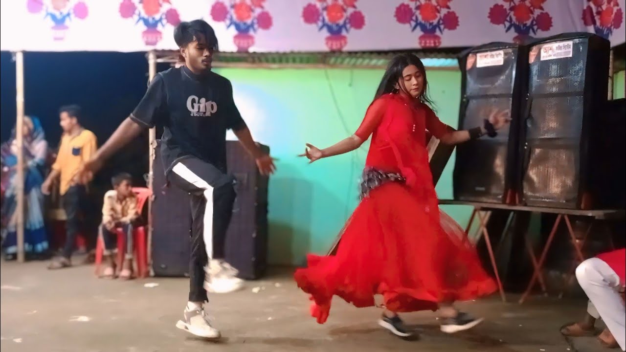 Morchi Morchi Ami Morchi || মরছি মরছি আমি মরছি || Bangladeshi Wedding Dute Dance By Rk Dance Group 