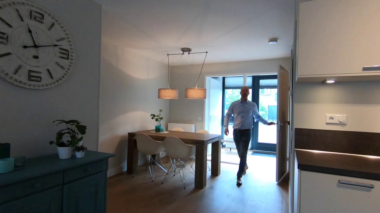 Tussenwoning in de woonwijk 