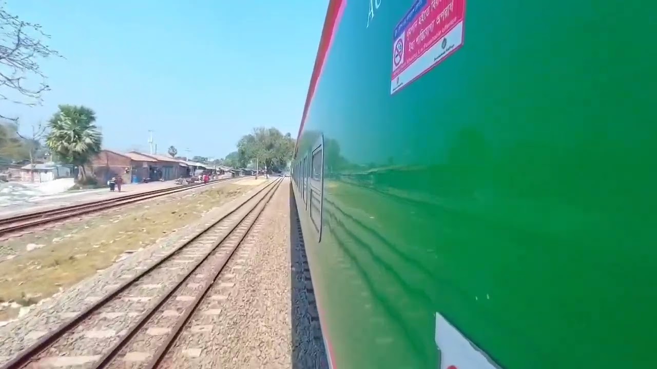 Nilsagor express train running speedy//Bangladesh railway 