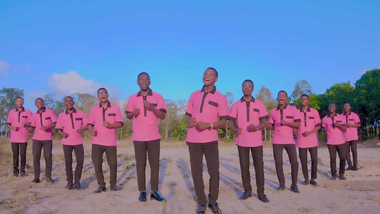 MT.AUGUSTINO MUHIMBILI - NIITE NAMI NITAKUITIKIA (Official Music Video)