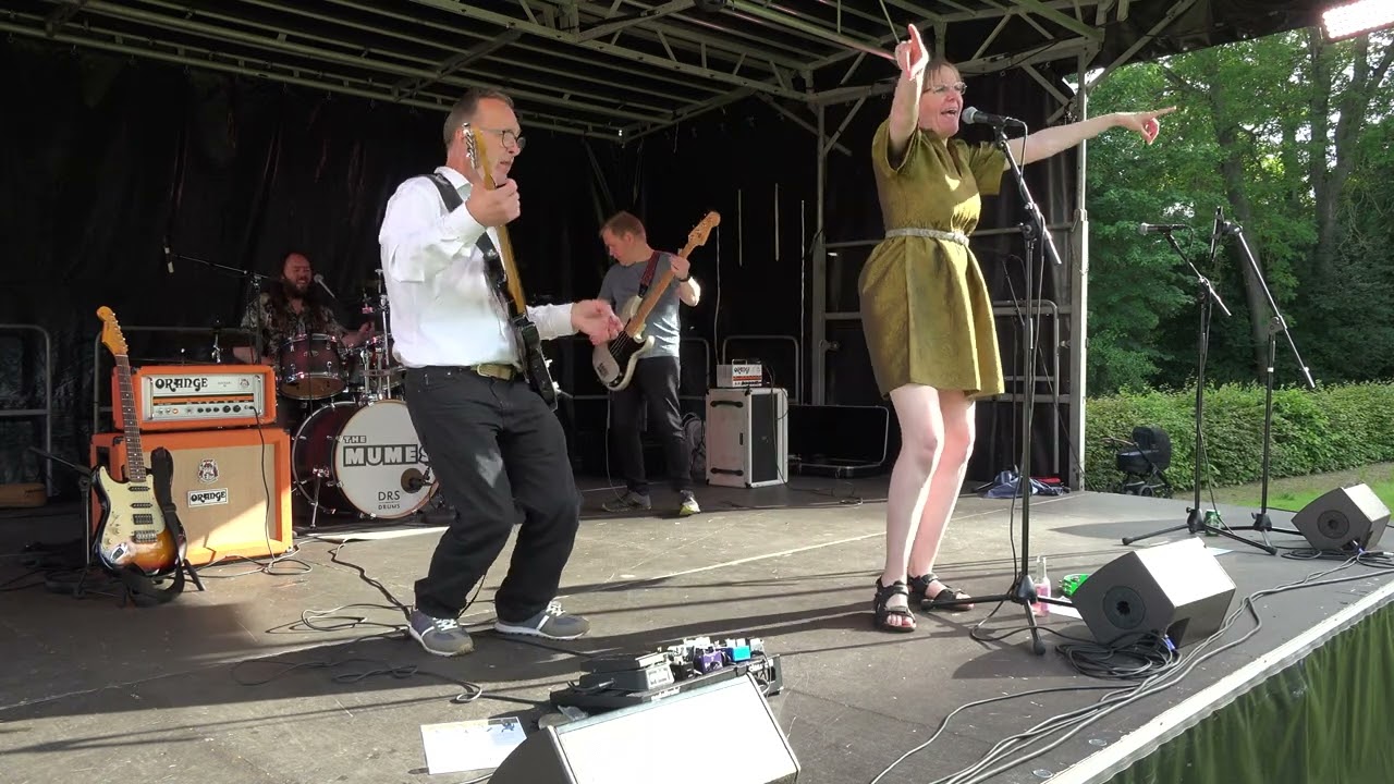 The Mumes - Skt. Hans fest på Dallund Slot, Søndersø 23/6/2024