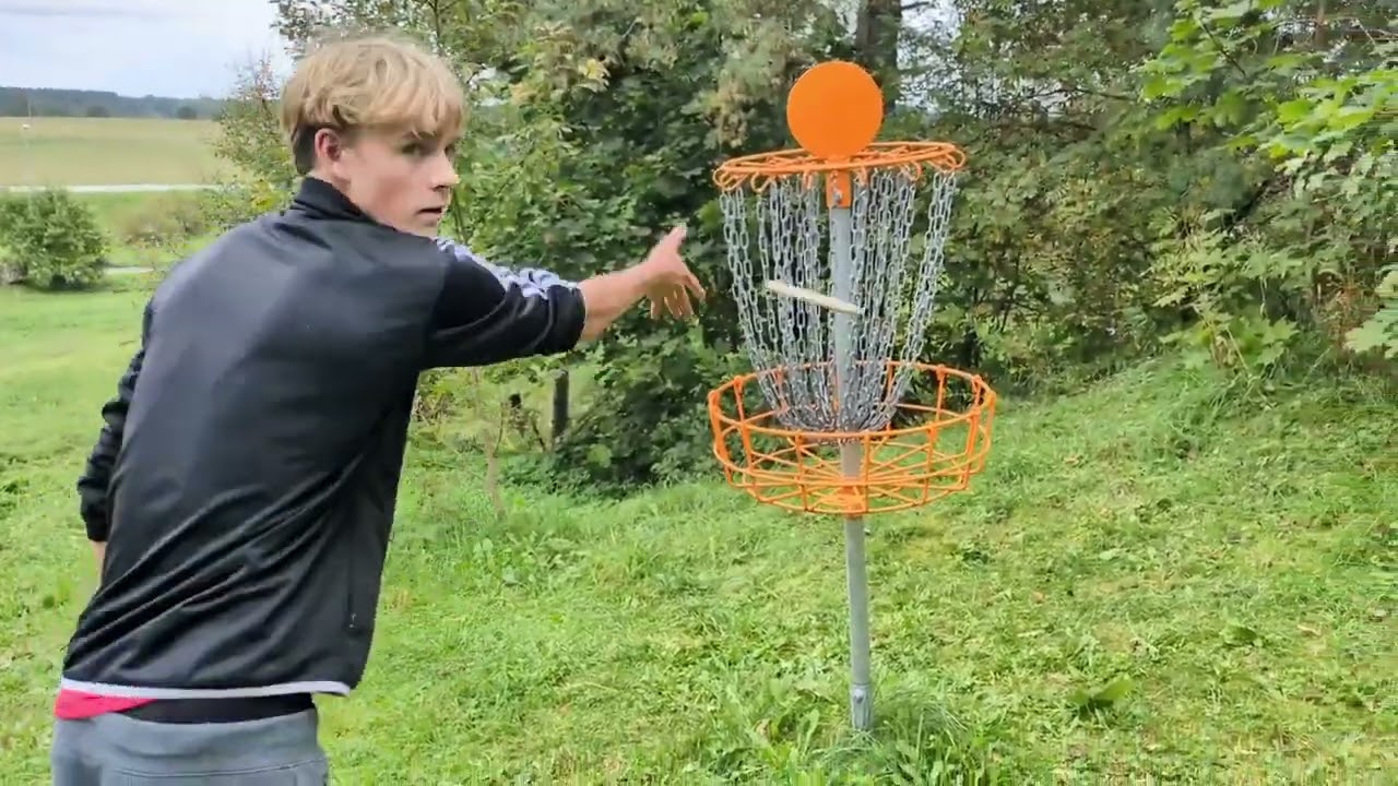 Doubles best shot at Rihumäe Discgolf Park