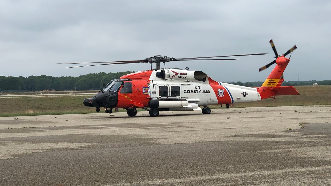 Sikorsky UH-60T Jayhawk • 6022 • US Coast Guard • Arrival - Departure.