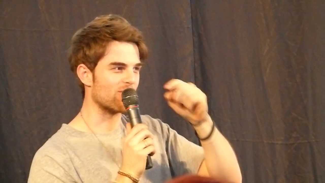 Nathaniel Buzolic - VampiCon 2013. - Budapest, Hungary (#2)