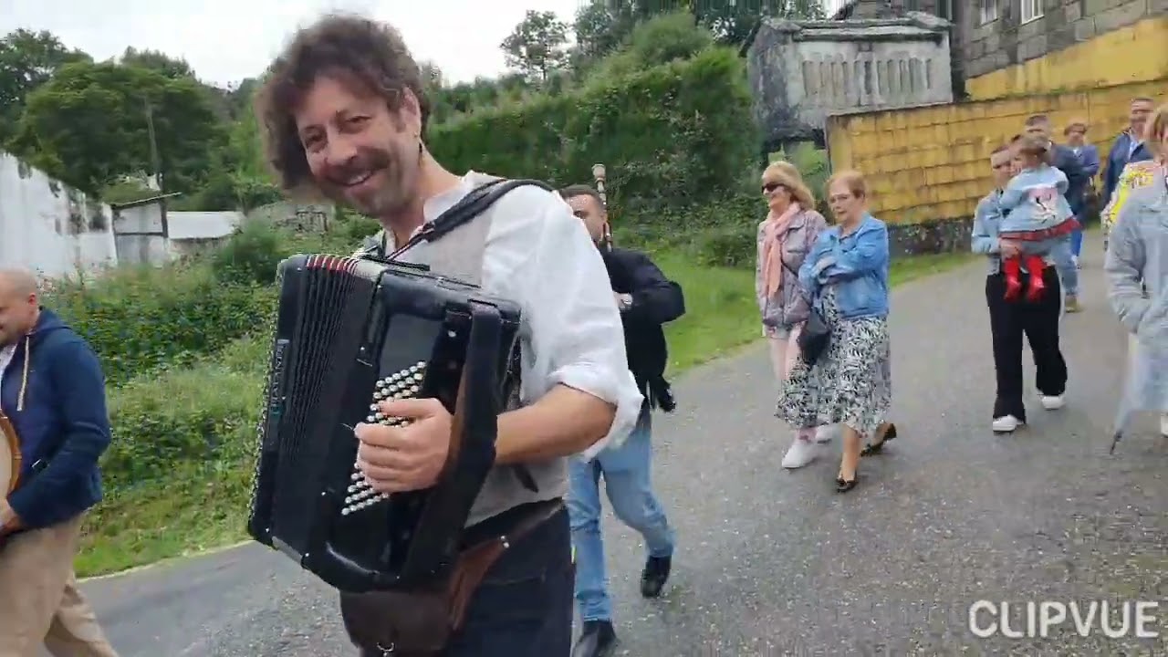 ROMERIA DE SAN BERNABÉ ( en A Graña (Covelo-Pontevedra)