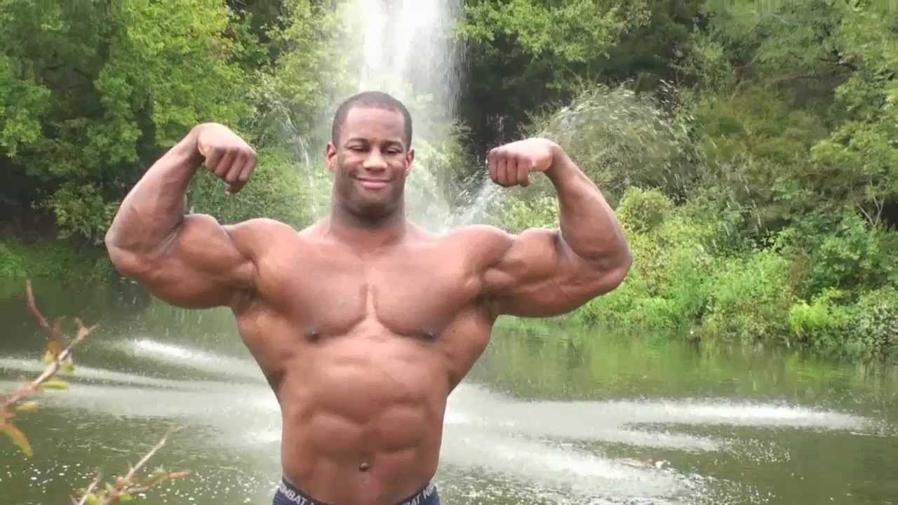 HD XXL Muscle - Texas size bodybuilder trio Mackey, Frazier, Smith