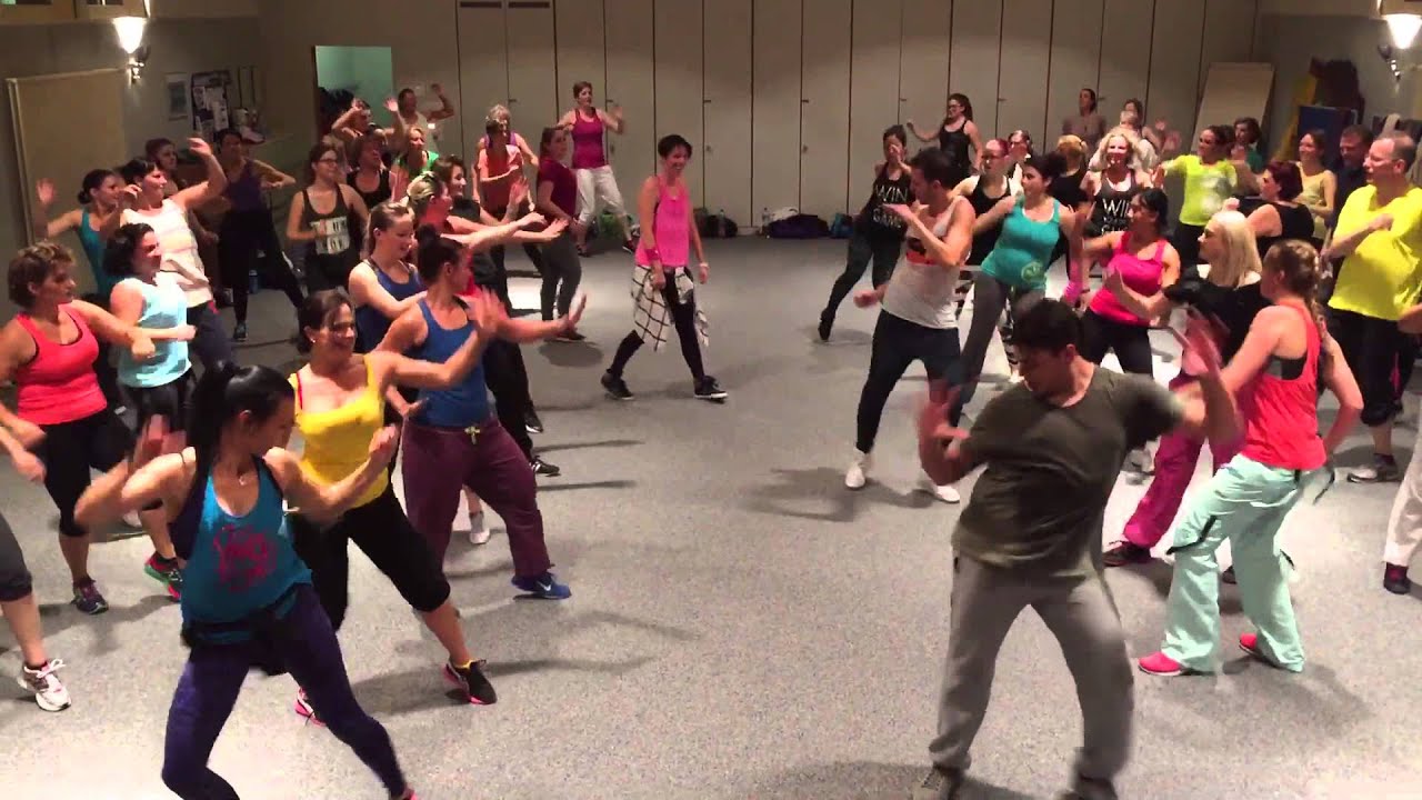 Zumba Fitness - Battle - Shake baby shake