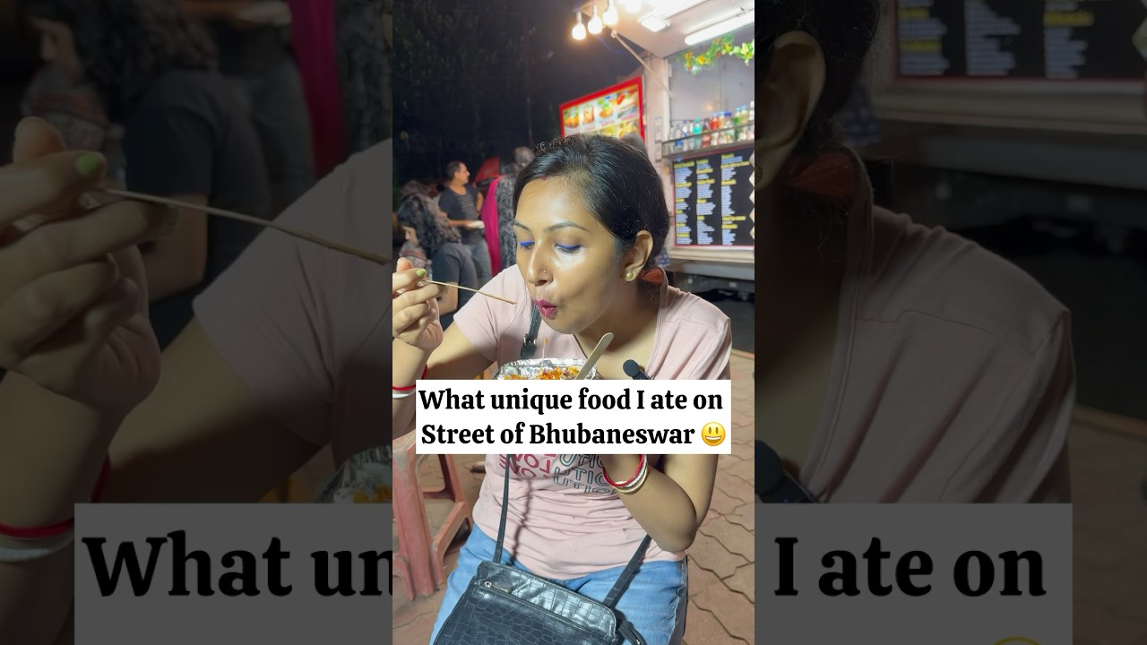 What unique food I ate on Streets of Bhubaneswar 😍 #shorts #whatieatinaday #streetfood