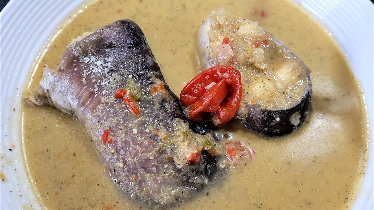 23👩‍🍳: Bouillon de Poisson (machoiron) / make  catfish soup with me / pepper soup.