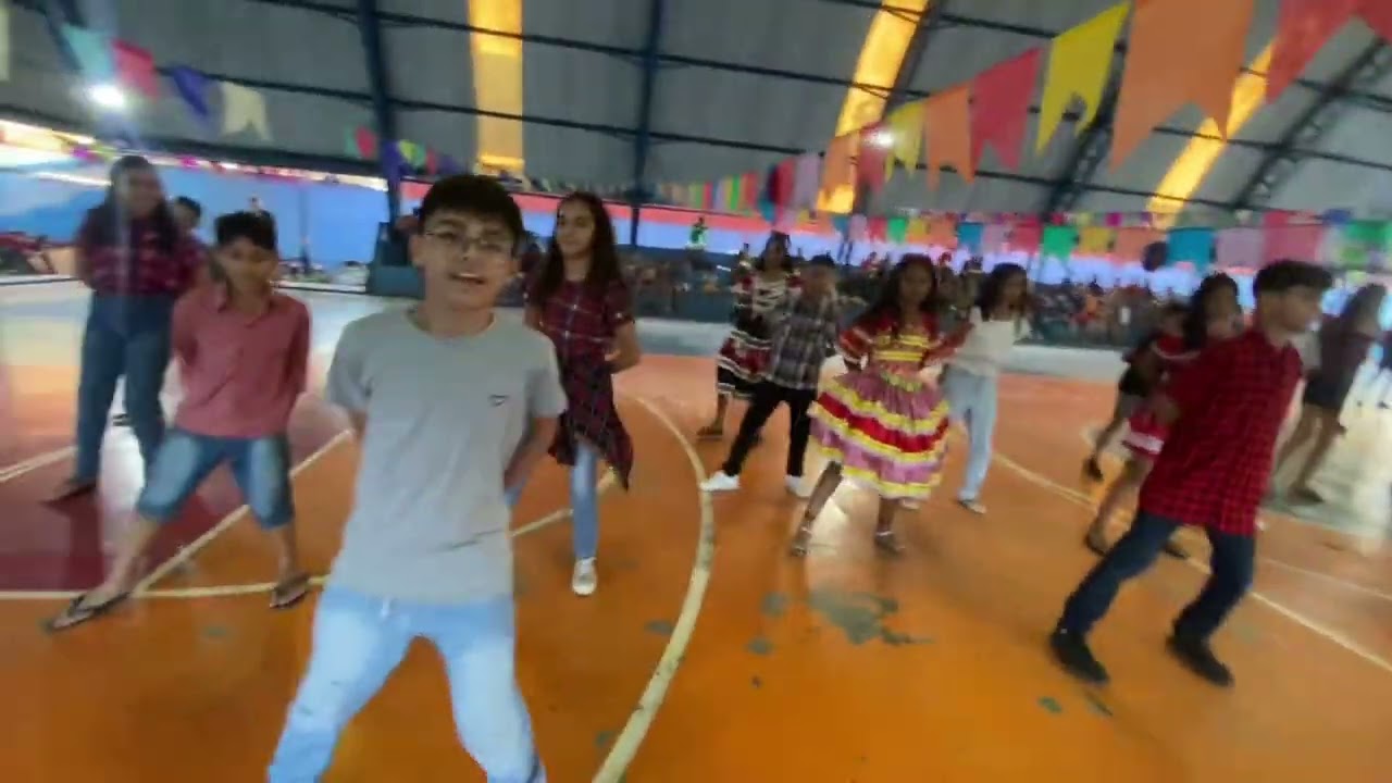 XAXADO NO CHIADO - LUCY ALVES FEAT. ELBA RAMALHO - 6º A/B/C