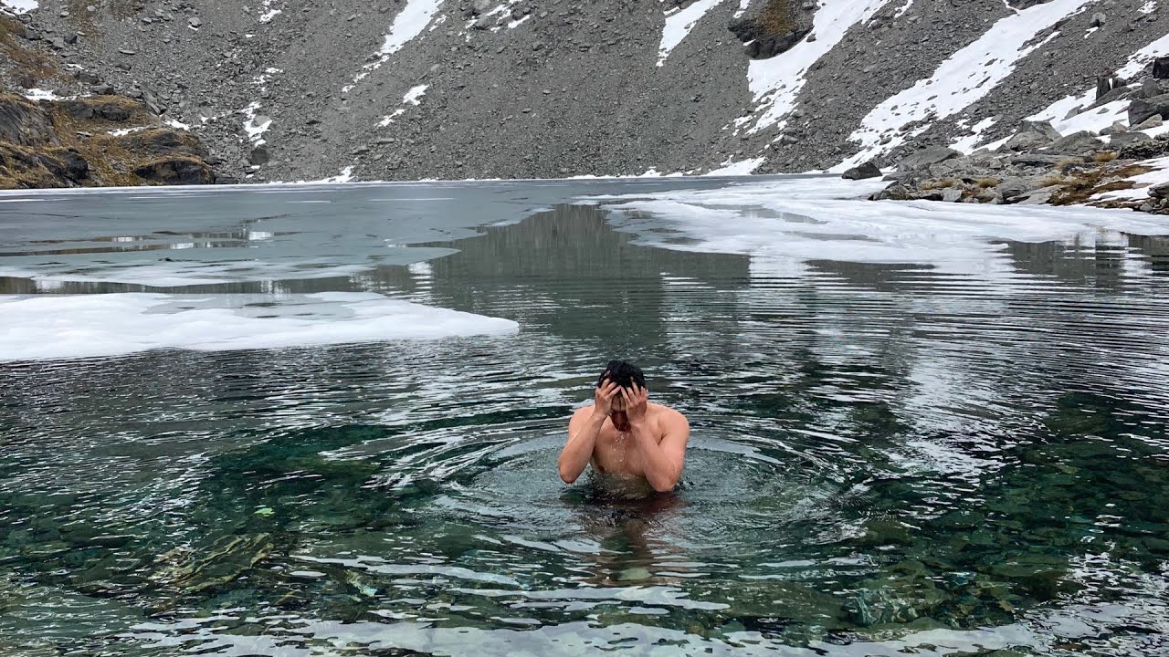 What I learnt living outside and with less | Swimming in New Zealand