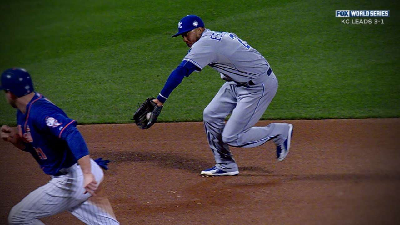 Escobar makes nice play to retire Harvey