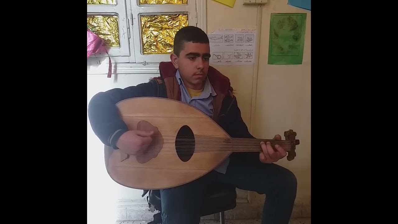 عندما يندمج العزف مع التعليم ..ما أروعكم طلابنا ❤