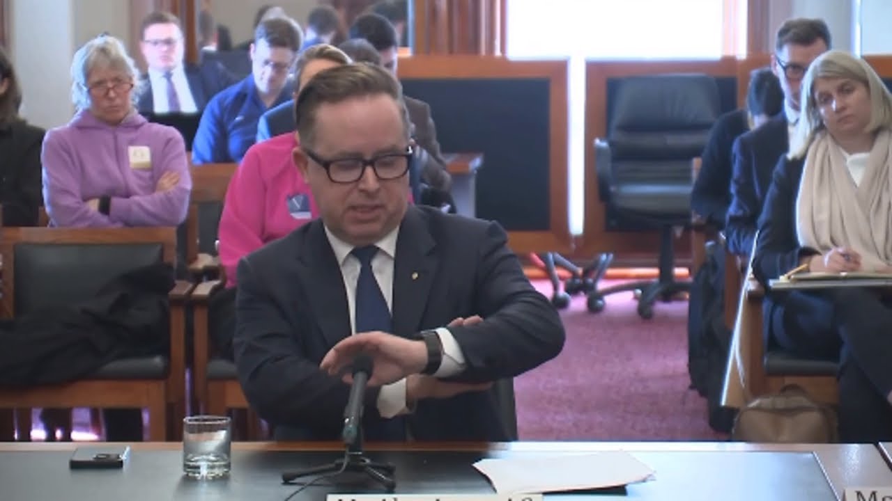 Outgoing Qantas chief Alan Joyce grilled by fiery Senate committee