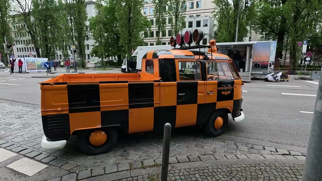Aufbau der Stra&szlig;enfeste Corso Leopold & Zamanand Festival im Mai 2023 in M&uuml;nchen
