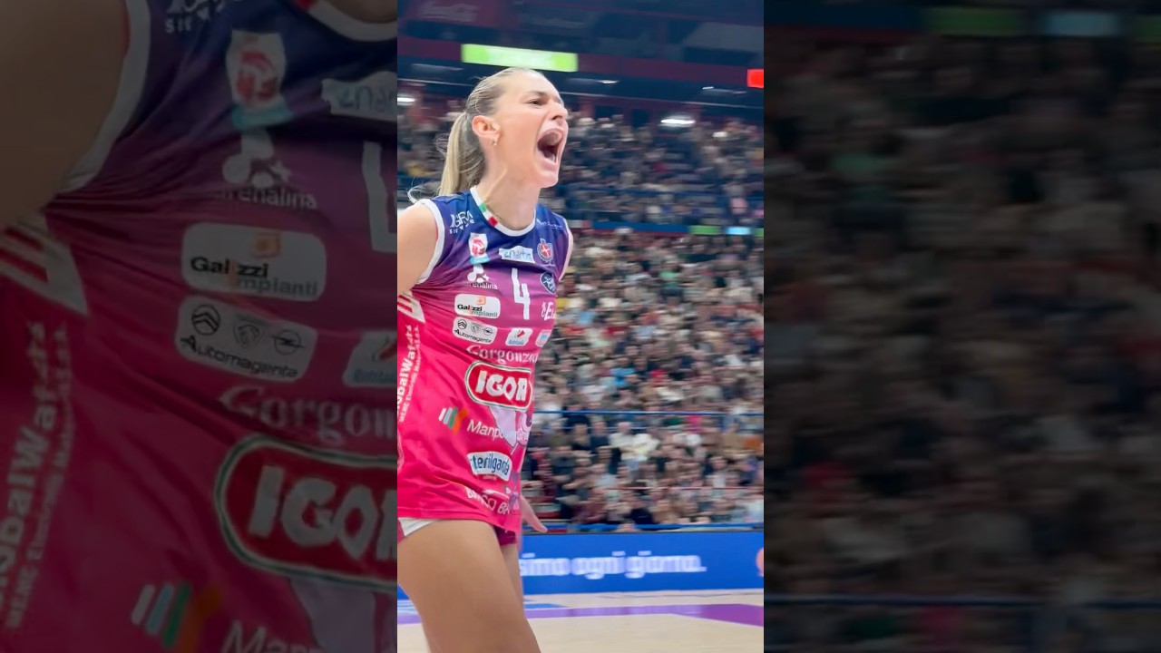 BRITT HERBOTS ON FIRE 🔥 