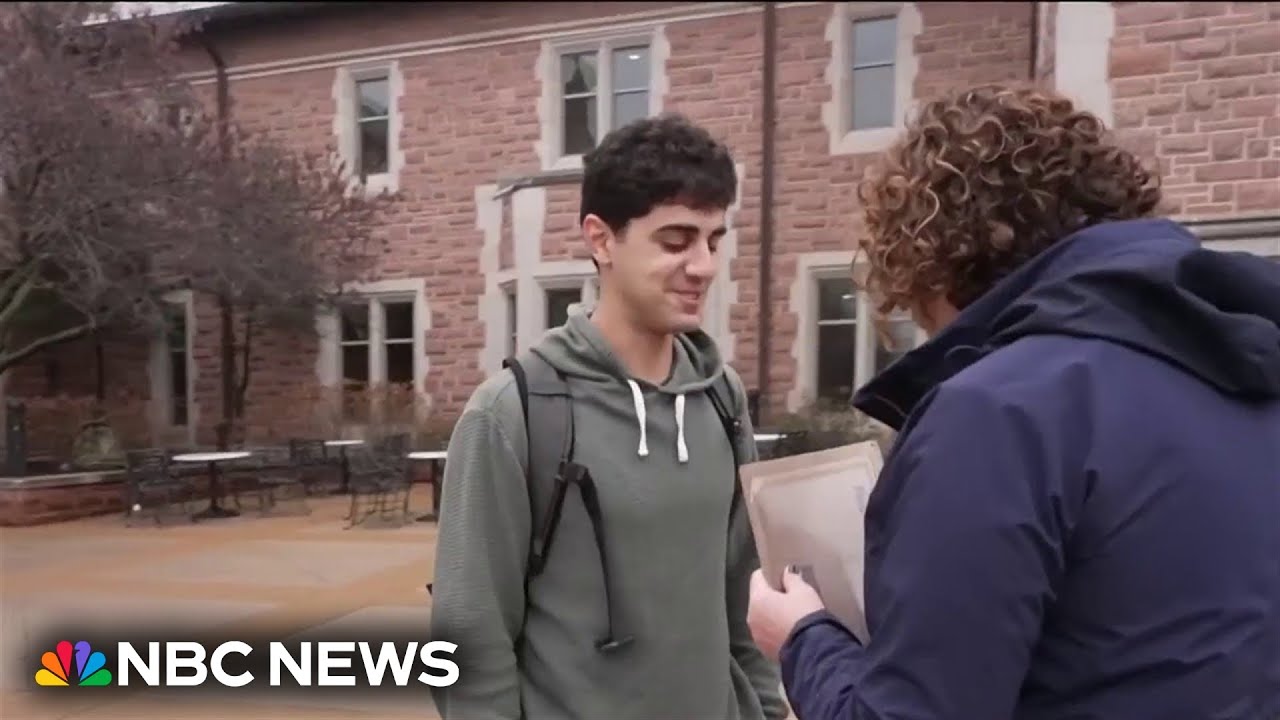 Companies offer college support for parents and students&nbsp;