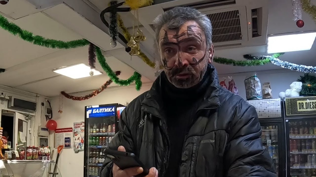 Упала ёлка,Прораб и снеговик,Сечин в пролёте,Ягуар о Фоме,Сёма калечится,Поставщик,Сиплый за Клоуна'