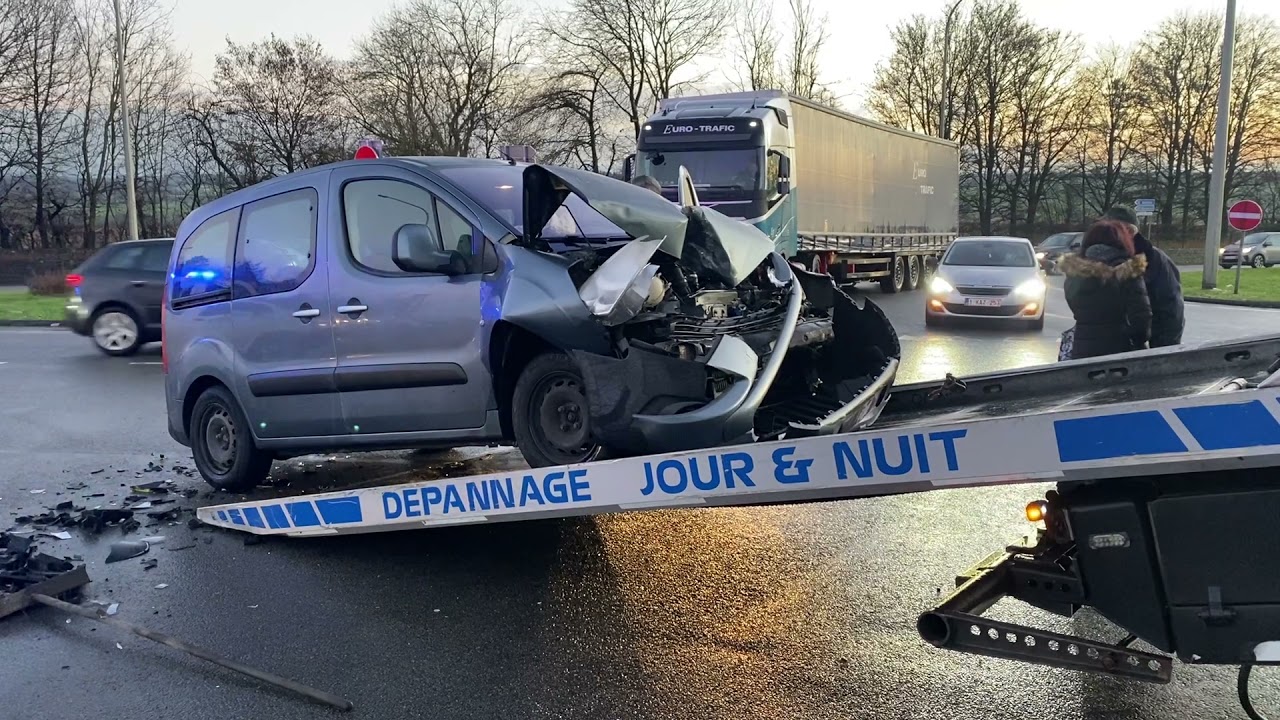 Accident avec un camion au circuit de Mettet