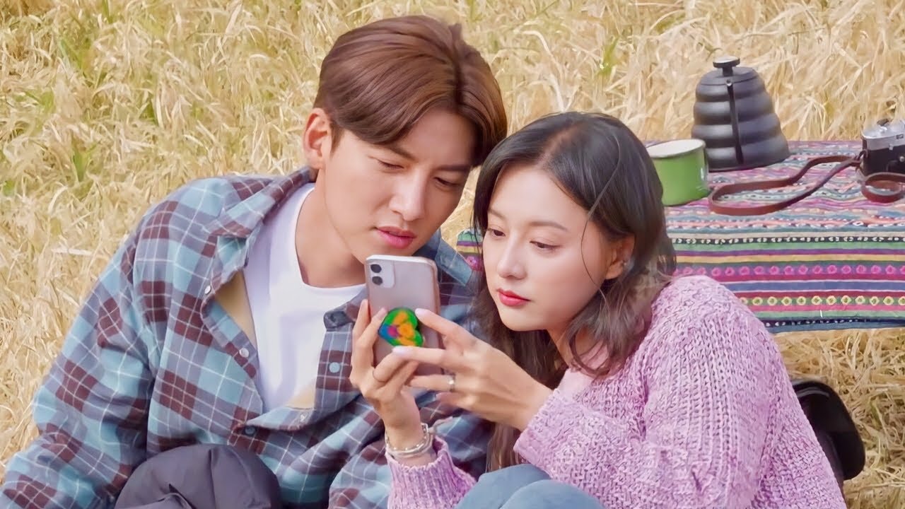 Ji Chang Wook & Kim Ji Won Sweet Moments Part 1 - BTS Lovestruck in the City