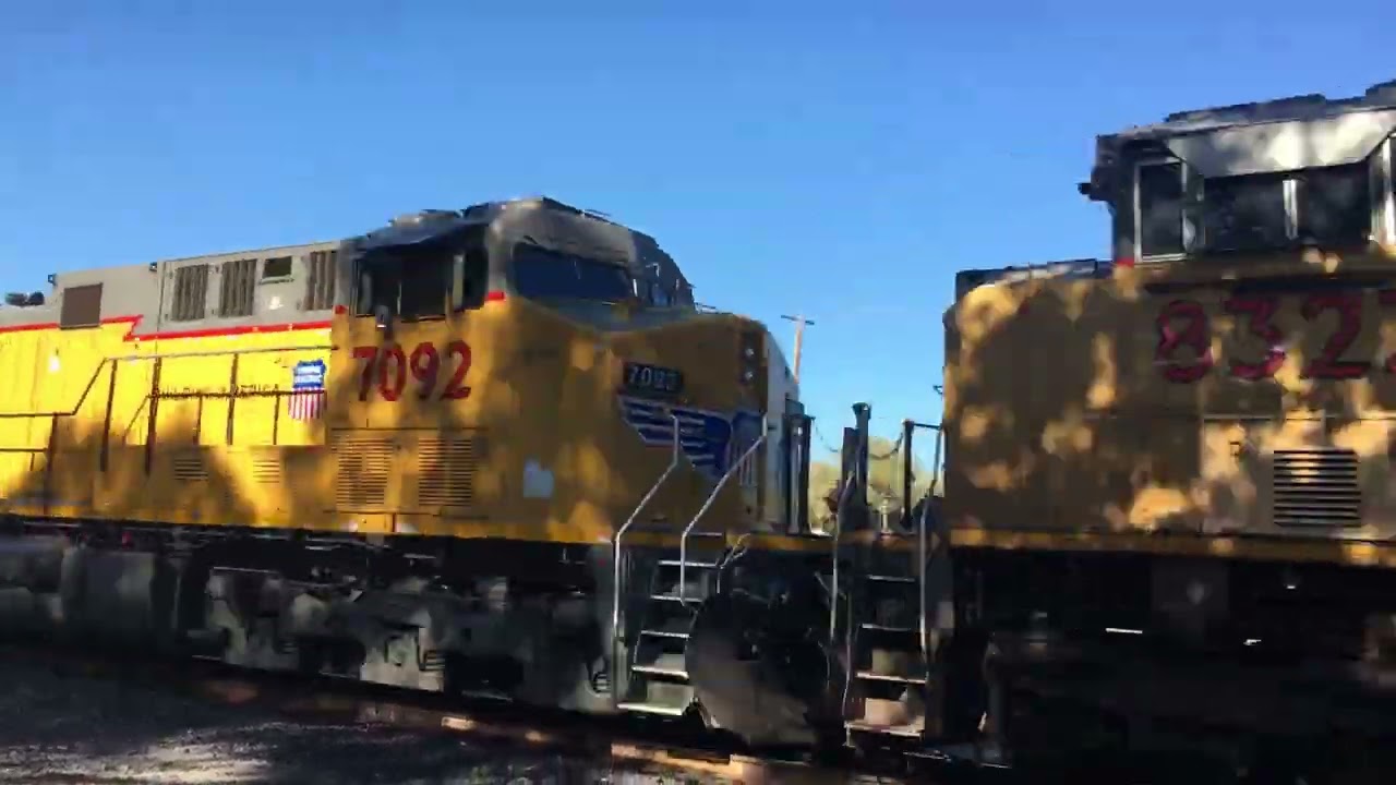 Up 5728 AMICH going through Pleasanton with a NS engine