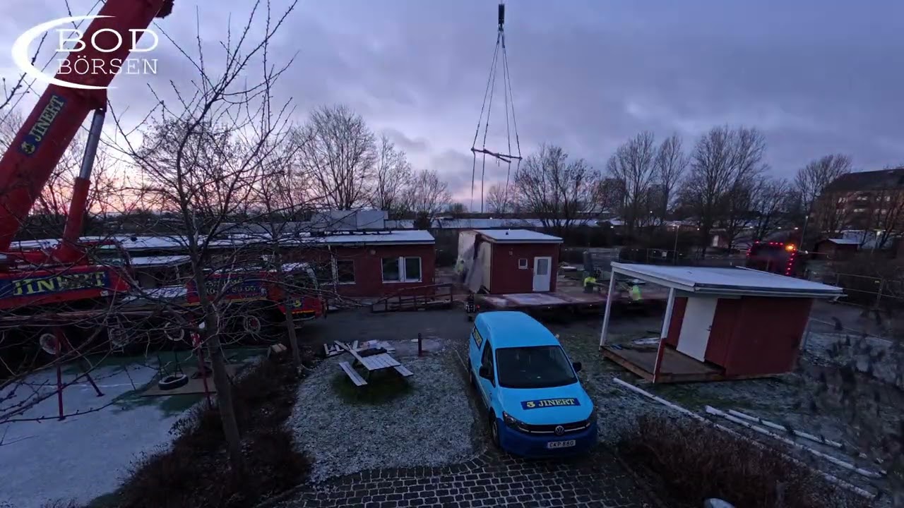 Bodb&ouml;rsen demonterar skolmoduler